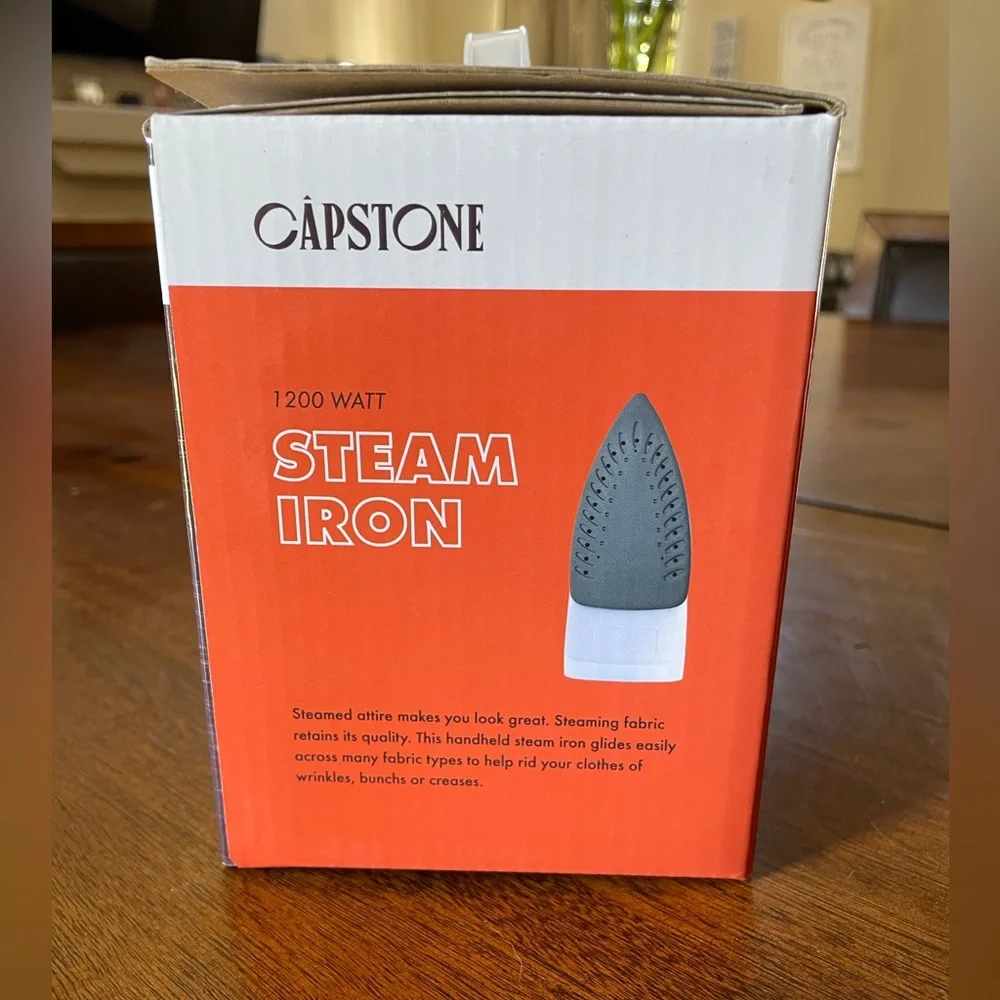 Capstone Steam Iron - Picture 2 of 5